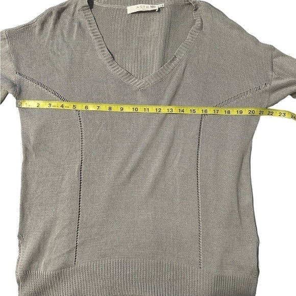 ASTR the label gray lightweight oversized split hem pullover v-neck XS - Picture 8 of 11